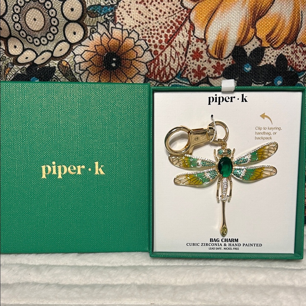Piper K Green and Gold Dragonfly Charm - Picture 2 of 3